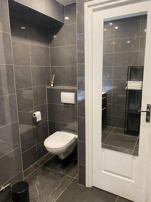 Superbe Appartement Batignolles Paris Exteriör bild